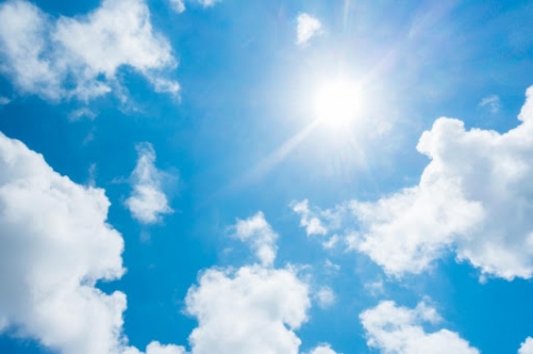 太陽光発電を効率よく発電させる条件や環境要素とは 今日からできる発電効率をチェックする方法も伝授します 太陽 光発電 風力発電 スマートハウスの選び方をリベラルソリューションがご提案